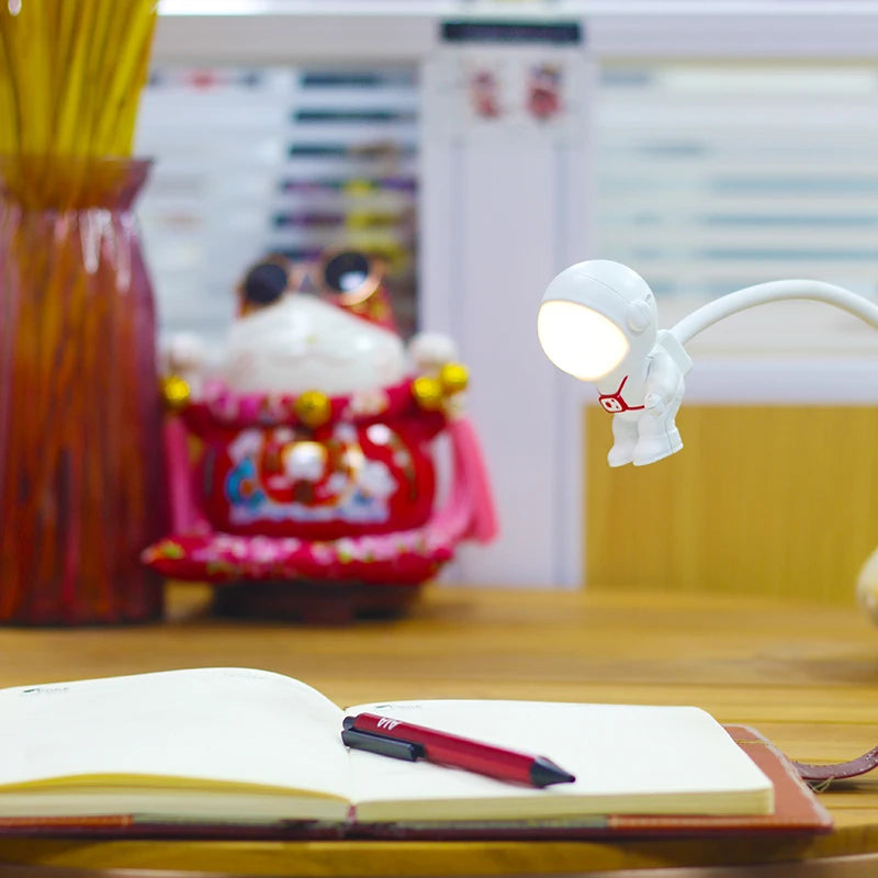 Veilleuse LED Astronaute Commande Vocale <br> AstroGlow